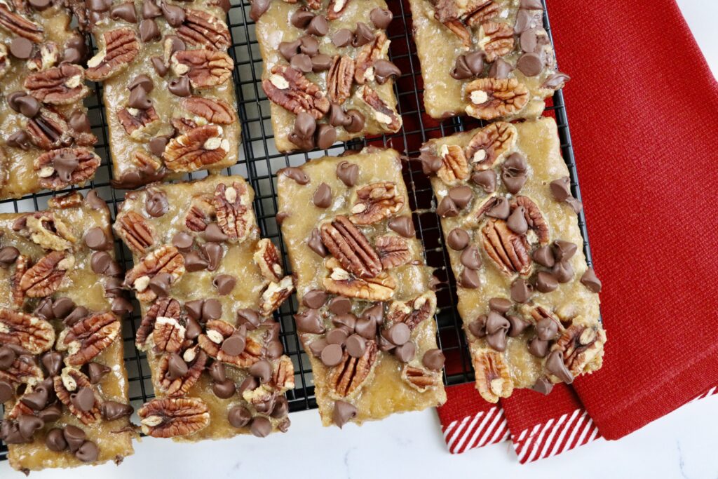 Old-fashioned Natchez Cookies made from scratch with graham crackers, caramel, pecans, and chocolate chips.