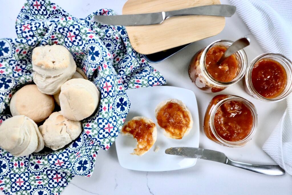 Easy homemade peach jam without pectin made from simple ingredients
